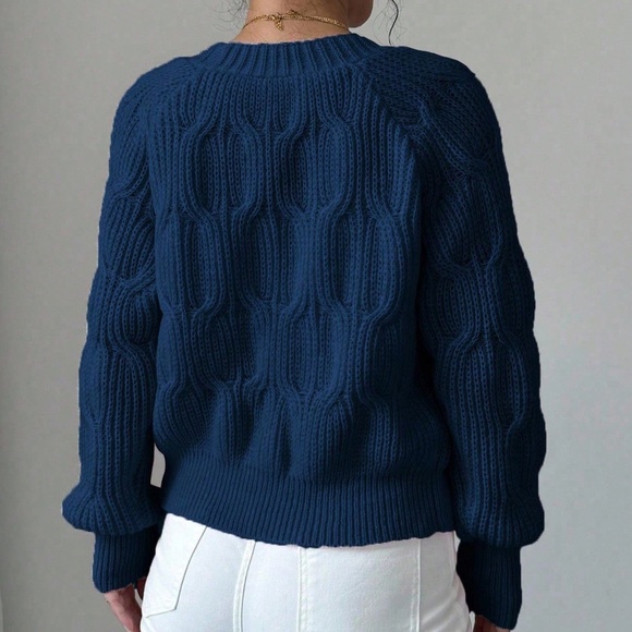 Classic Solid Bow Detail Button Down Fitted Cardigan - Picture 5 of 10